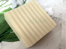Load image into Gallery viewer, Oatmeal and Manuka Honey Soap