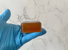 Load image into Gallery viewer, Manuka Honey Shampoo Bar